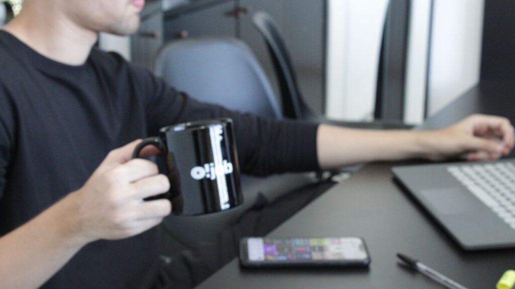 Sua empresa no Rio não está nas redes sociais? Conheça o serviço de Social Media da O!Job